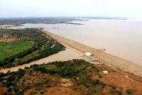 Farmers Along White Volta rush to harvest crops ahead of Bagre Dam spillage
