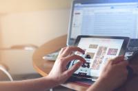 Omnichannel Advertising: Can a Campaign Reach the Same Customer Too Many Times?