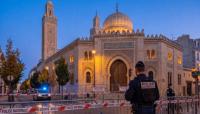 France shuts Paris-area mosque over imams’ calls for jihad