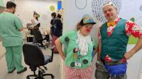 This Clown Eats Bubbles, Cracks Jokes and Helps Israeli Children Recover From Trauma