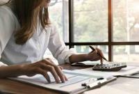 Belle Burden’s Strangers Reached Women Where Financial Advice Rarely Does