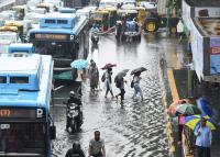 Heavy rain paralyses Delhi, submerges roads, leaves commuters stranded for hours