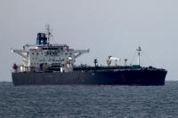 Russian ‘Shadow Fleet’ Tanker Spills Oil Near Omani Nature Reserve After Explosions