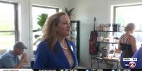 Democratic governor candidate Kelda Roys stops in De Pere ahead of primary