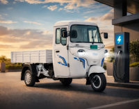 India Electric Three-Wheelers Cross 65% as July EV Record Tops 327,000 Units