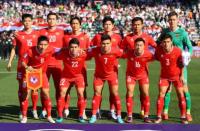 Vietnam, Singapore barge into last four