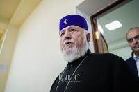 Armenian Catholicos Garegin II attends first hearing in criminal trial