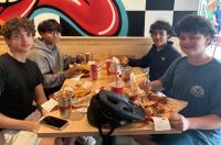 Dave’s Hot Chicken opens its 10th Minnesota restaurant in Eden Prairie