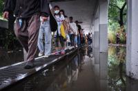 Monsoon rains flood parts of Metro Manila, affect other provinces in Luzon, Visayas