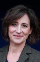 Guest columnist: Putting students before screens