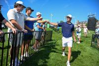 Red-hot Niemann, Torque GC maintain leads at LIV Golf New York