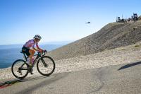 Kasia Niewiadoma-Phinney reigns as queen of Mont Ventoux, but the Tour de France Femmes crown is still up for grabs – Analysis