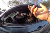 Florida deputy reprimanded after ticketing woman with one hand for texting while driving