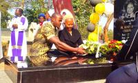 Malawi football pays tribute as Chibowa’s tombstone is unveiled