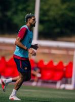 Liverpool agree season-long loan for Barcelona's Araujo