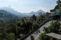 In Brazil, Mototaxis Climb Where Rio Transit Cannot Reach Rocinha