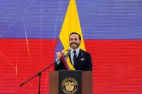 Politics CBS News U.S. pledges $1 billion to Colombia as new right-wing president takes office