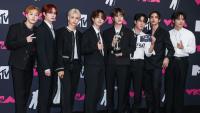 Stray Kids Return With New Mini Album THIS & THAT