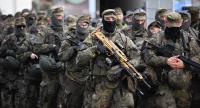 Ukrainian Soldiers Receive New Items of Combat Gear From Bundeswehr