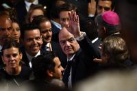 Call for FIFA president to quit comes amid wave of support