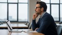 A mind that drifts away from your inbox on a slow Tuesday morning, and what 155 MBA students and alumni revealed about the specific wandering that leads to career-altering breakthroughs