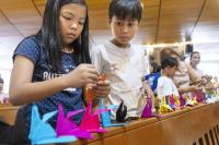 FEATURE: Hiroshima A-bomb girl inspiring Filipino children to fold peace cranes