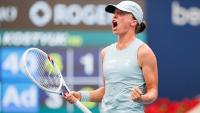Swiatek tops Kostyuk, Pegula upset in Round of 16 at National Bank Open