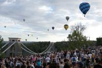 Scouts on Bristol camping trip drafted in to help land hot air balloon