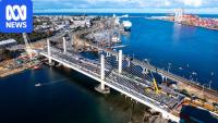 New Fremantle Traffic Bridge to open ahead of schedule