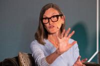 1 Popular Cryptocurrency Cathie Wood's Ark Invest Sees Surging 1,823%