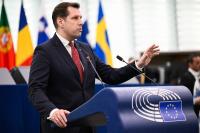 Polish government rejects PiS plan to deport jobless Ukrainian men