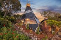 Award-winning architect’s one-of-a-kind ‘Lumiere’ home hits the market