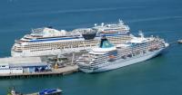 Thousands flock to coast in cruise ship double arrival