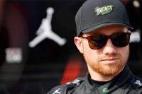 Tyler Reddick crashes early at Iowa Speedway (Video)