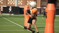 Tennessee's linebacker corps learning from one another ahead of season