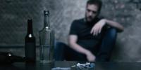 Standard clinic schedules can create barriers for working patients in alcohol recovery