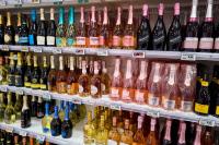 The Best Proseccos Under $20, According to 4 Sommeliers