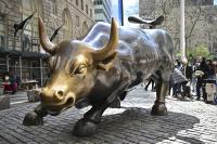 Gold holds gain after soft US jobs data eases rate-hike concerns
