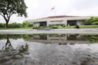 House on work-from-home mode due to bad weather, session canceled