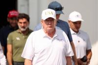 President Trump, PIF's Yasir Al-Rumayyan seen together at LIV Golf event