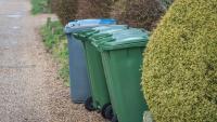 UK households urged to pour boiling water in wheelie bins on Wednesday