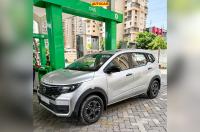 Nissan Gravite CNG real world fuel economy tested, explained Based on our real-world tests, here’s a look at the fuel efficiency figures of the Nissan Gravite CNG. 3 mins ago Aditya Panicker
