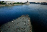 Europe sets new temperature record amid heat waves