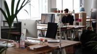 Business groups pile pressure on Victorian government over WFH law plan
