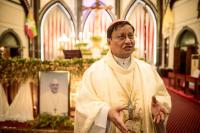 Myanmar cardinal urges leaders to end violence, pursue dialogue