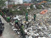 Parañaque gov’t starts clearing trash from Baclaran waterway