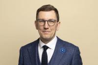 Estonia’s government loses parliamentary majority after two defections