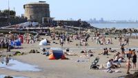 Hot weather returns with temperatures to hit high 20s