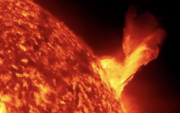 (VIDEO) FCC Approves Space Mirror Satellite Despite Astronomers' Warnings Of Eye Damage And Sky Pollution