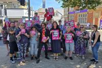 Anti-racists take on Farage ahead of Clacton by-election